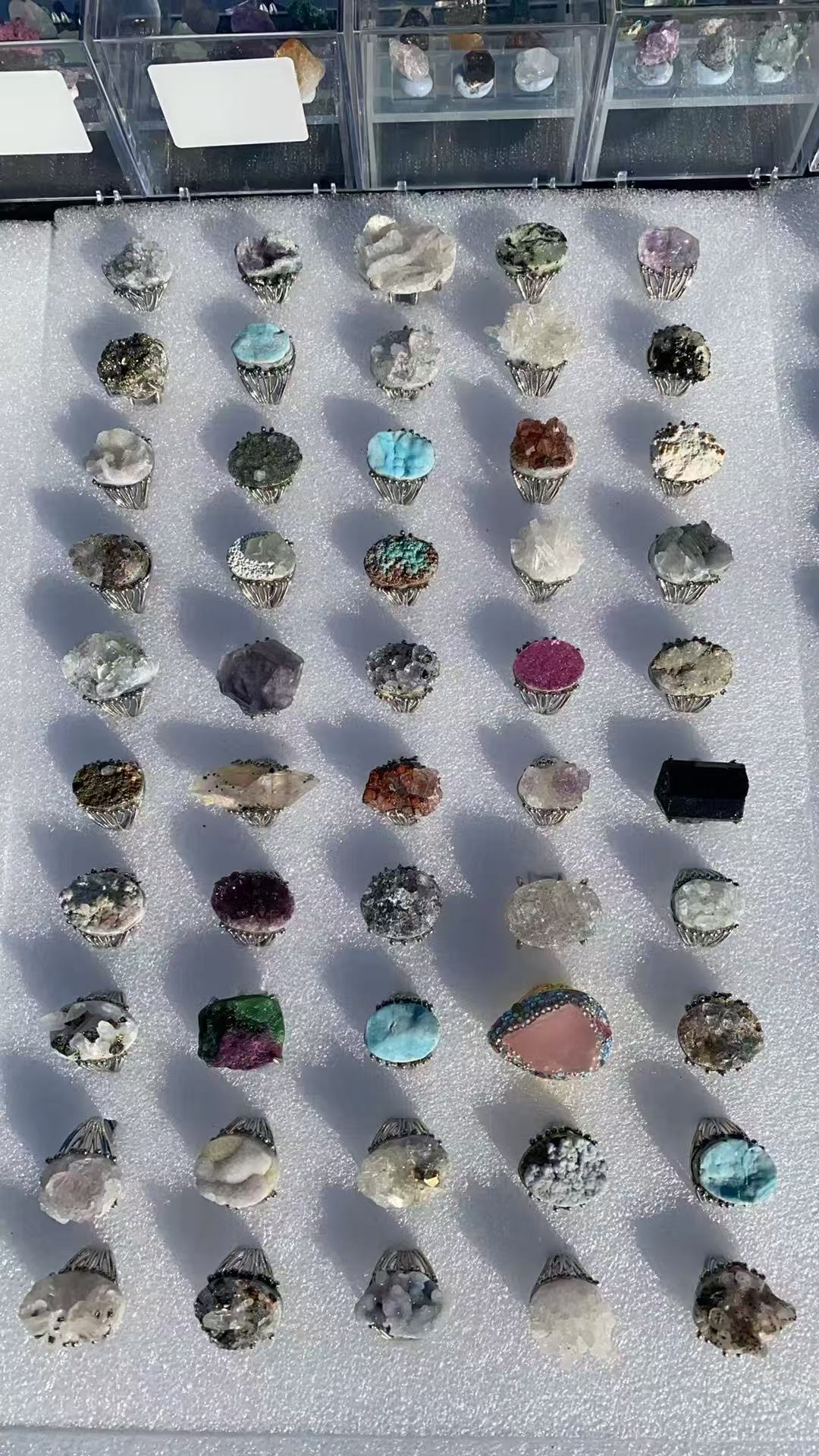 Natural crystal scraps small rough stone ring. Blind box
