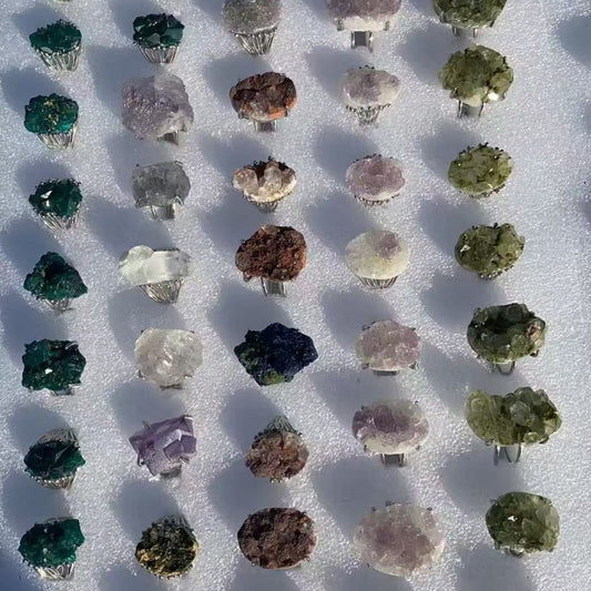 Natural crystal scraps small rough stone ring. Blind box