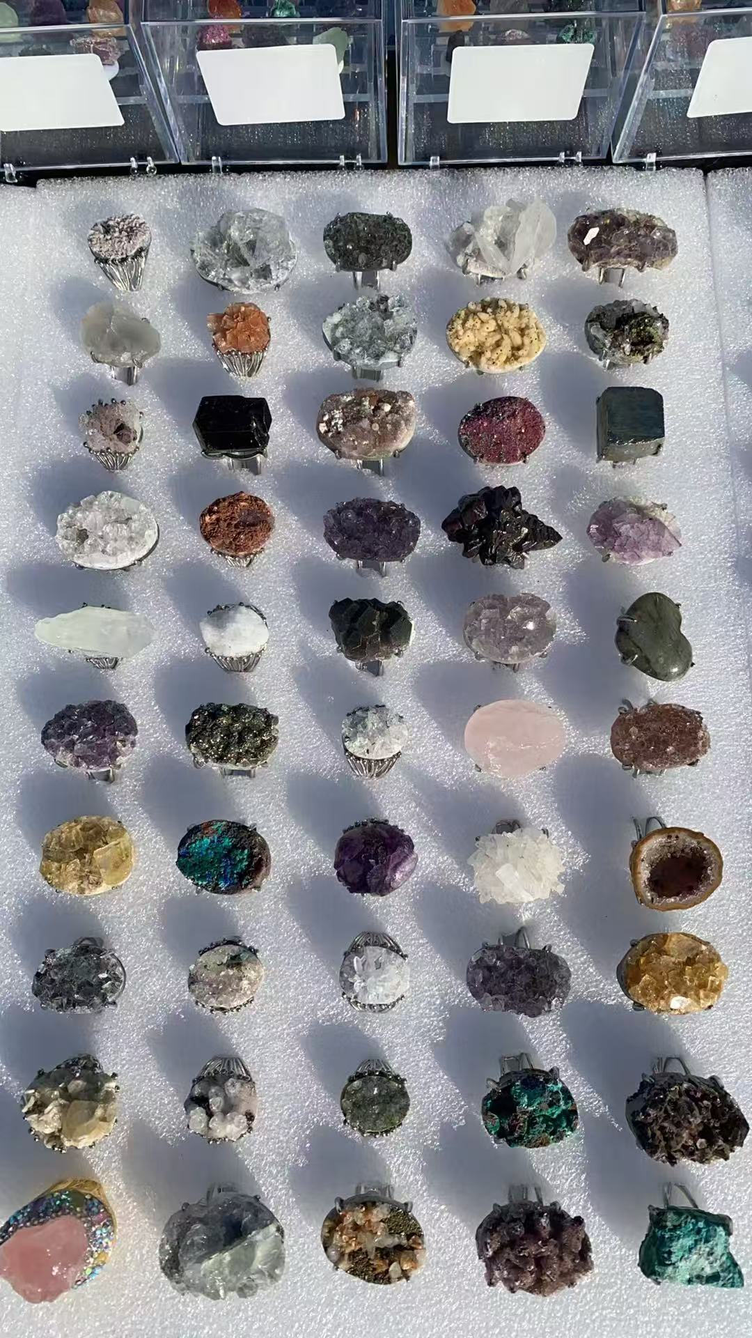 Natural crystal scraps small rough stone ring. Blind box