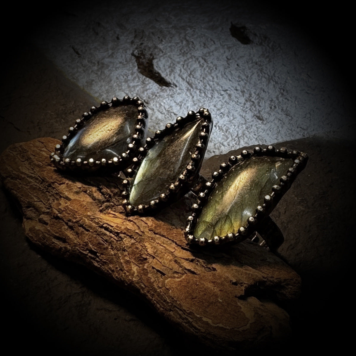 Labradorite Raw Stone Ring | Adjustable Bronze Boho Band
