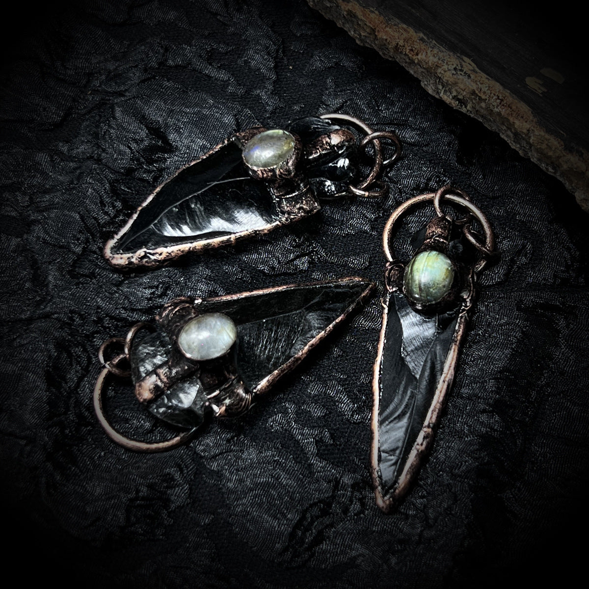 Hand-Hammered Obsidian Arrow Pendant | Copper-Plated Elongated Stone Necklace