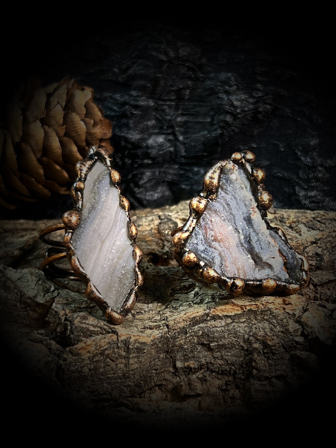 Natural sun agate crystal bud rough stone amorphous hand-hemmed bronze adjustable opening ring