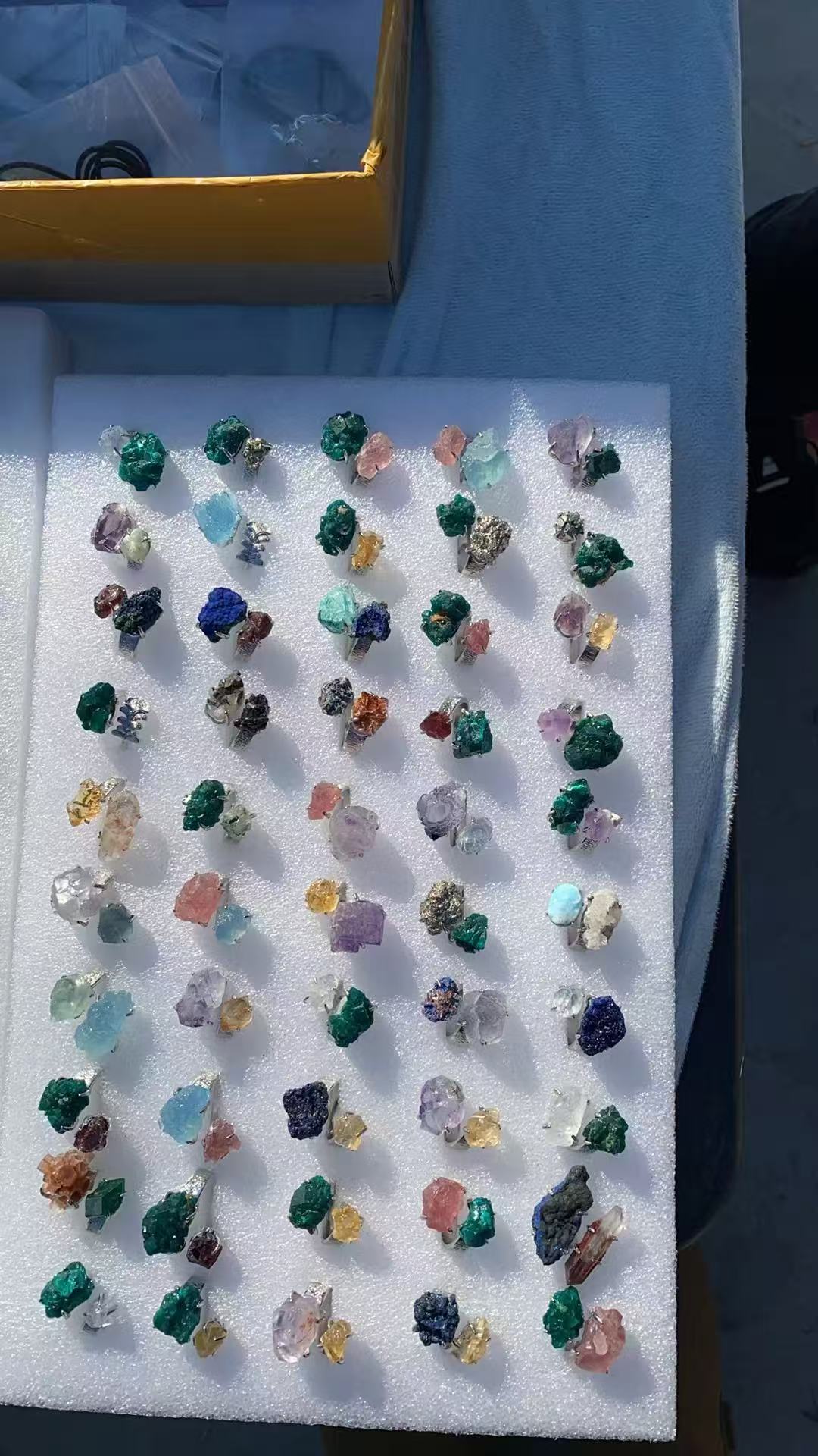 Natural crystal scraps small rough stone ring. Blind box