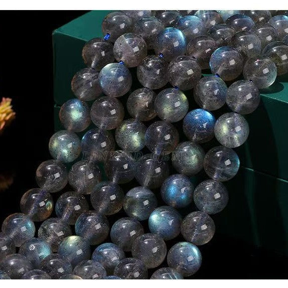 7A Natural Elongated Stone Gray Moonlight Round Bead Bracelet