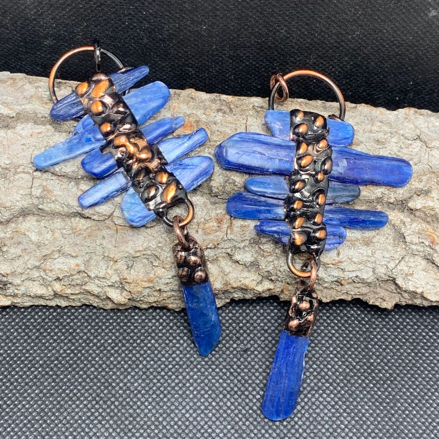Blue Kyanite Raw Stone Pendant Set | Bohemian Bronze Statement Jewelry
